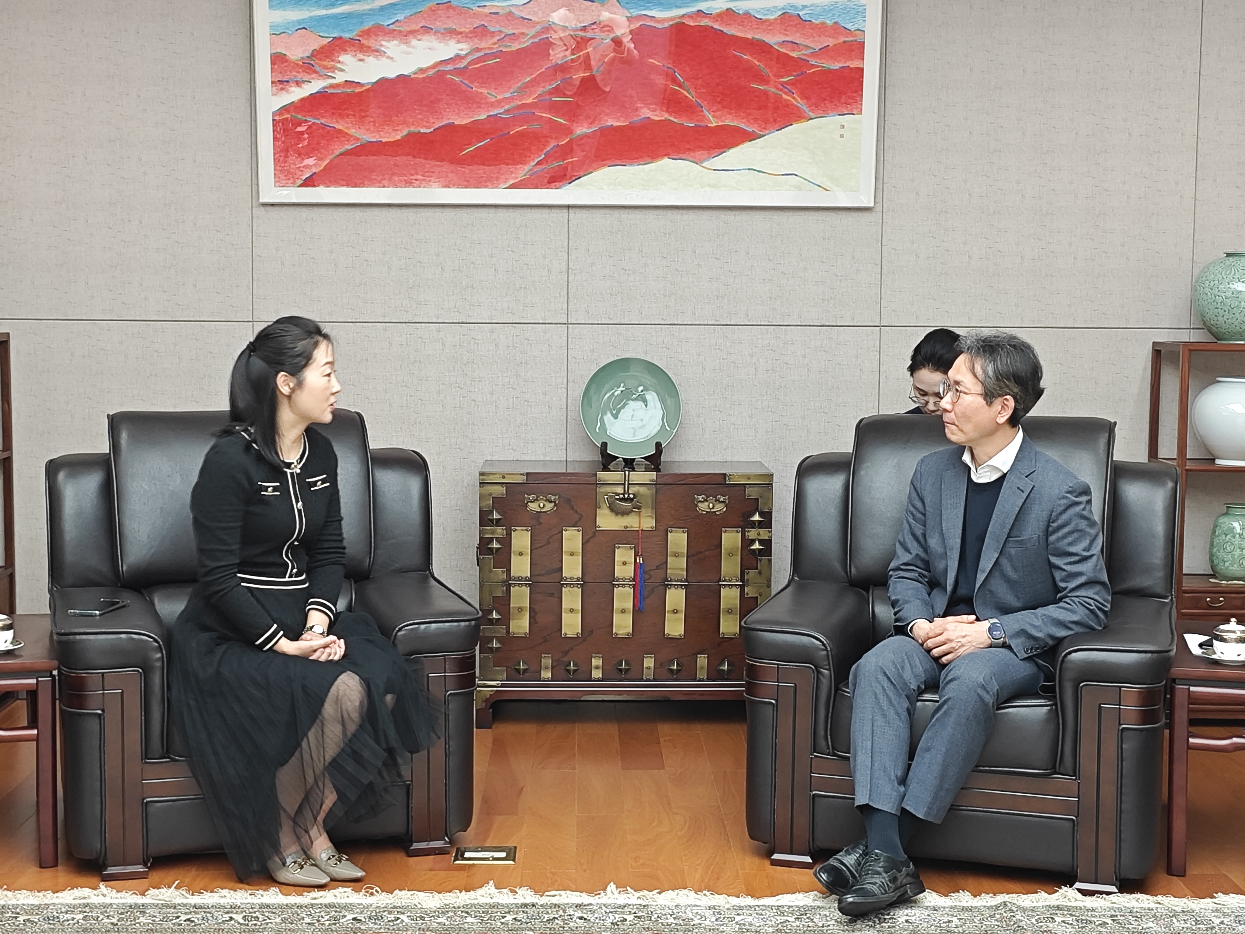 3.3-5赴多国驻穗领馆开展推介交流活动.doc_1