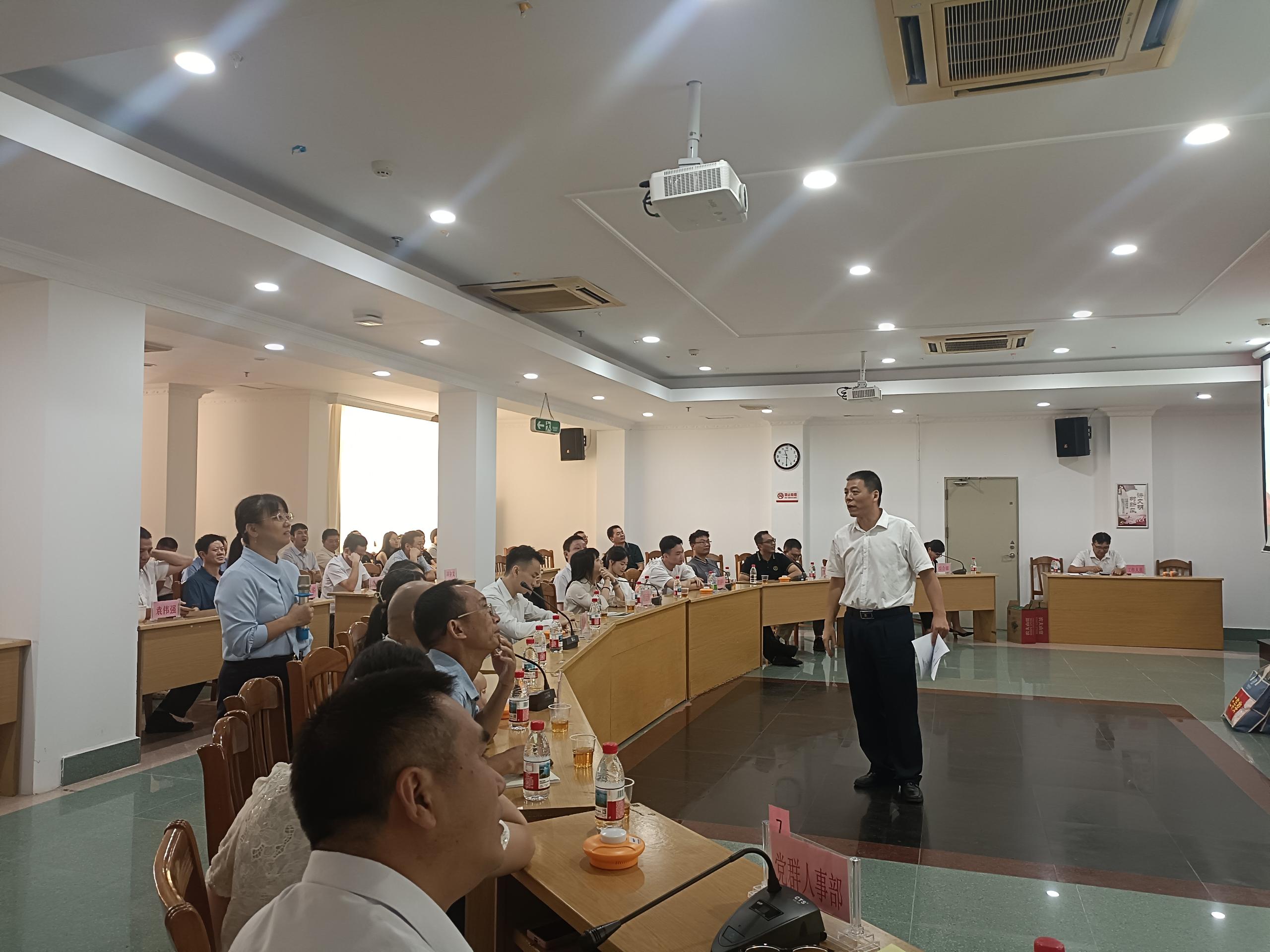 双赢彩票(中国)开奖记录官网
公路事务中心开展2025年度全市公路行业安全知识竞赛